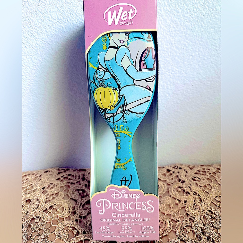 NIB Disney Princess Cinderella Wet Brush Original Detangler Elegant Pumpkin 2024